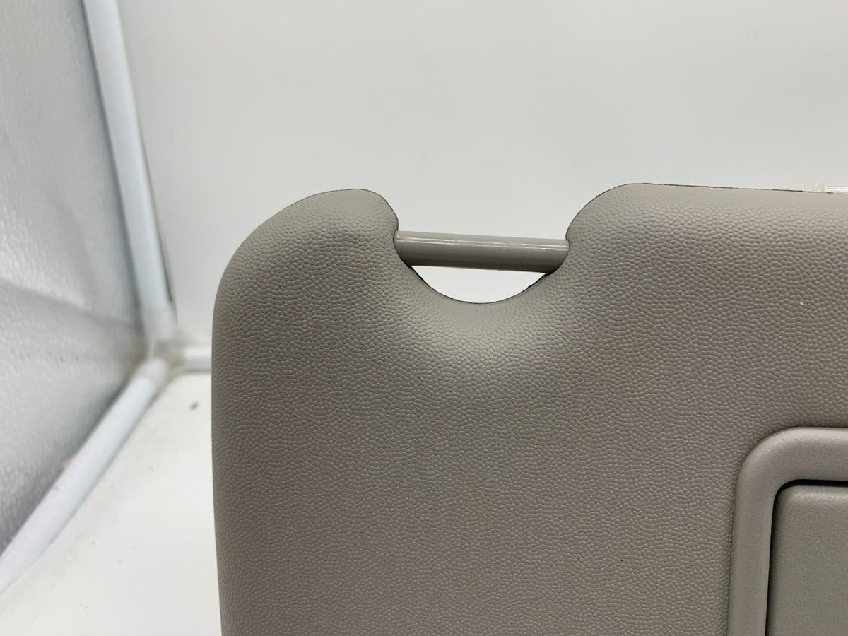 2004-2009 Cadillac SRX Passenger Sun Visor Illuminated Gray OEM A04B15003