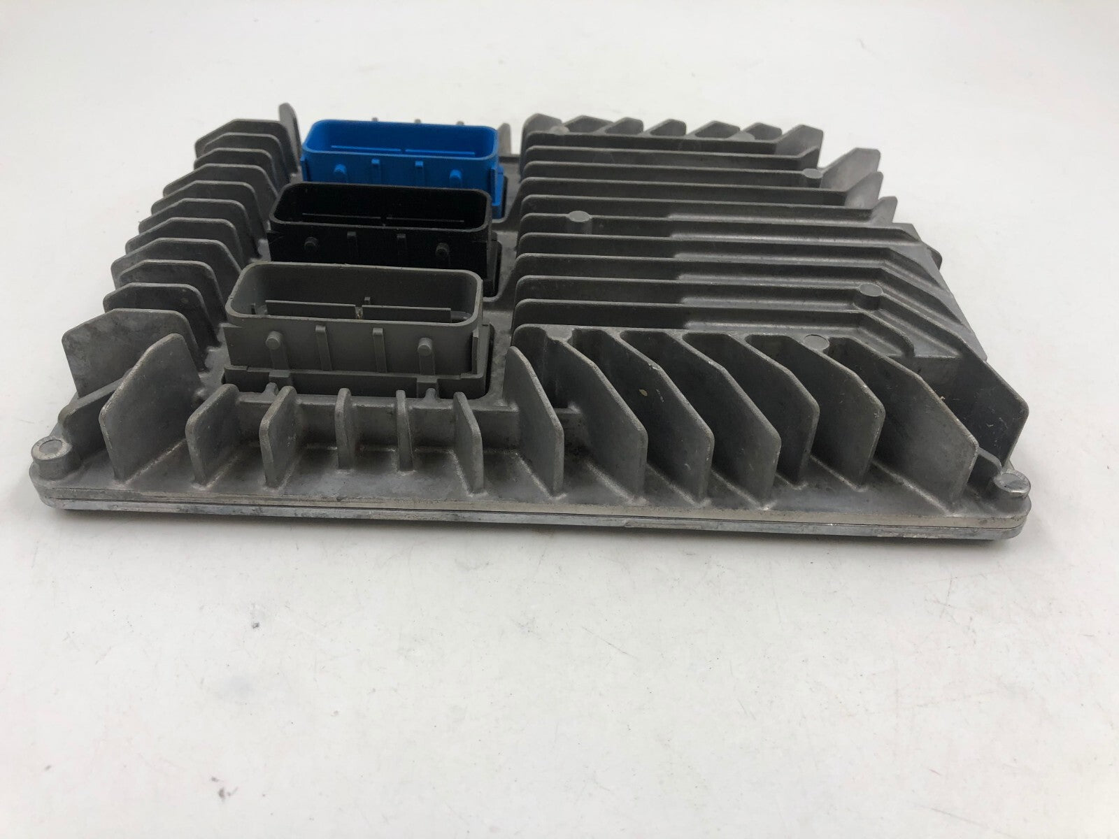 2017-2019 GMC Acadia Engine Control Module Unit ECU ECM OEM D03B44052