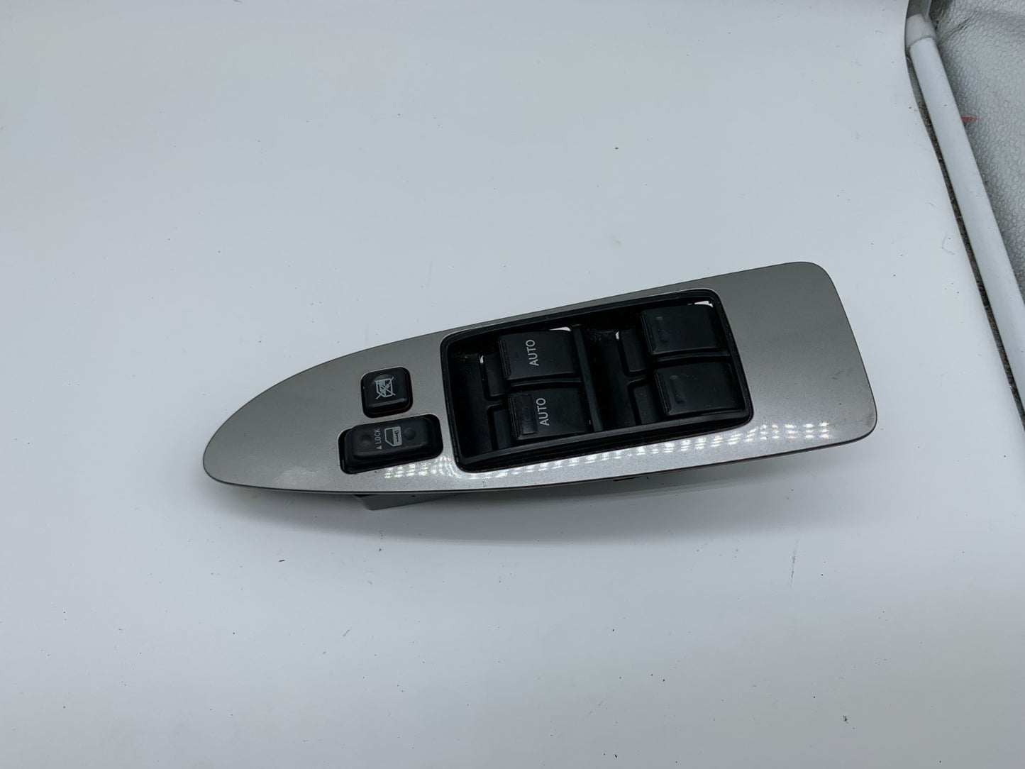 2005-2009 Toyota Avalon Master Power Window Switch OEM B03B55041