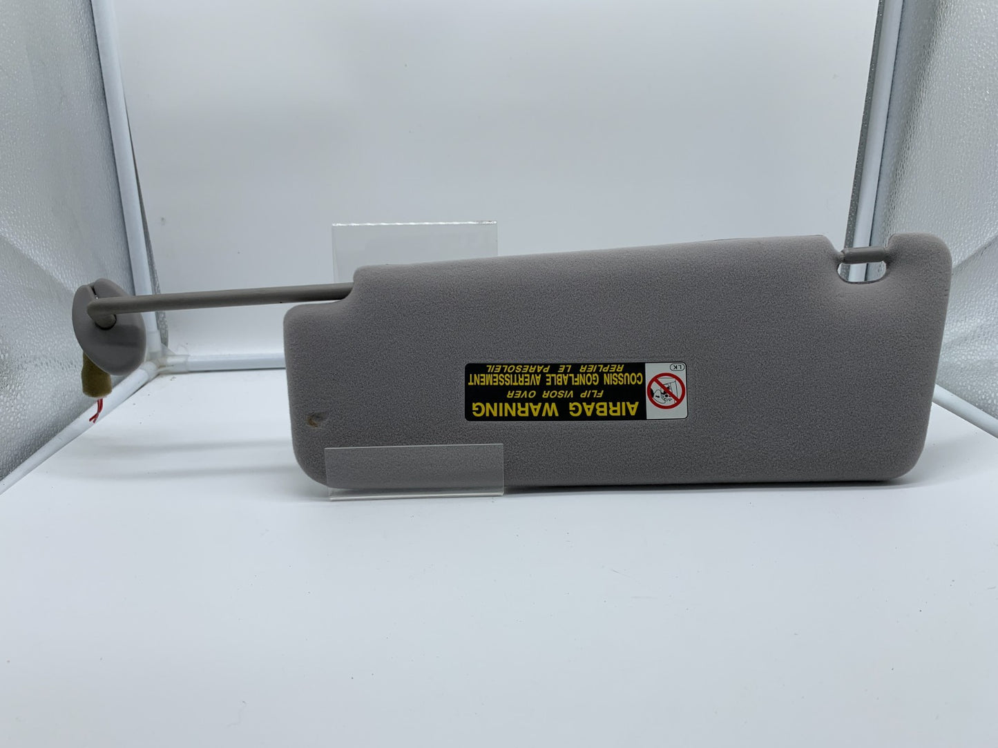 2005-2006 Lexus ES330 Passenger Sun Visor Gray Illumination B03B47065