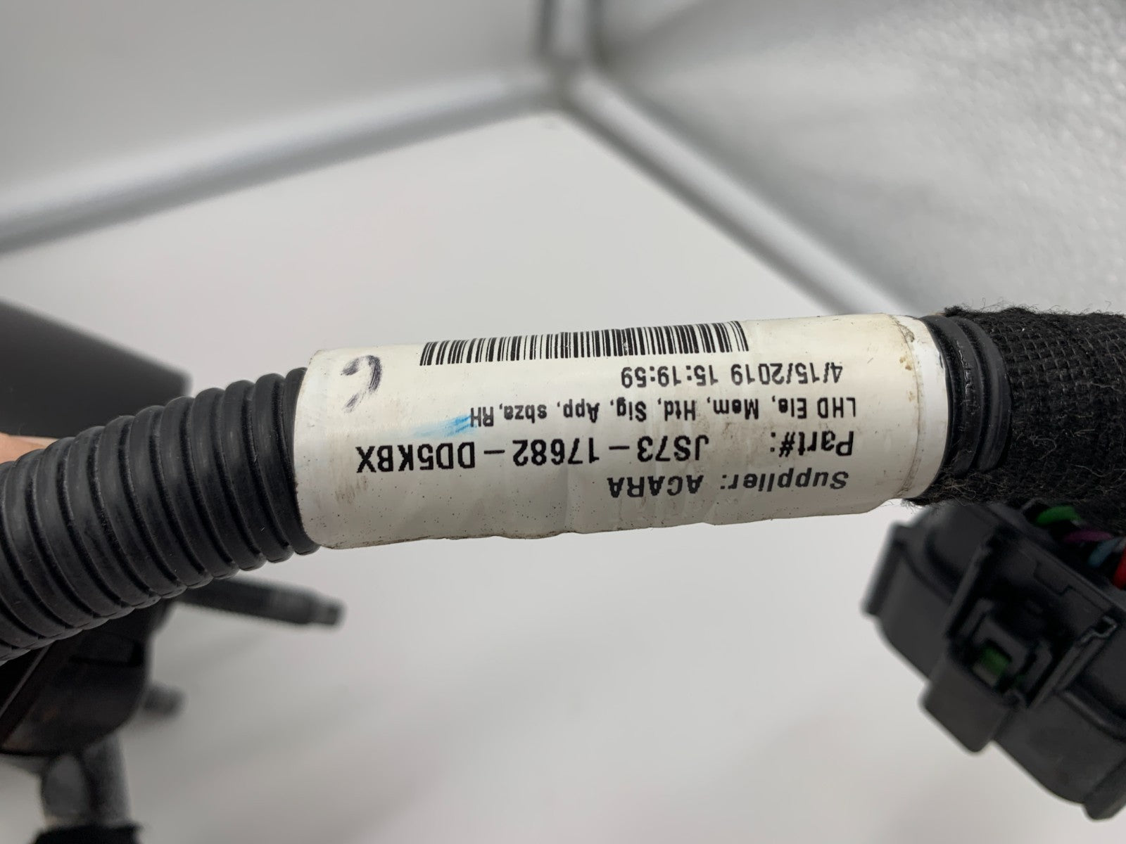 2019-2020 Ford Fusion Passenger Side View Power Door Mirror Black BSA C01B40003