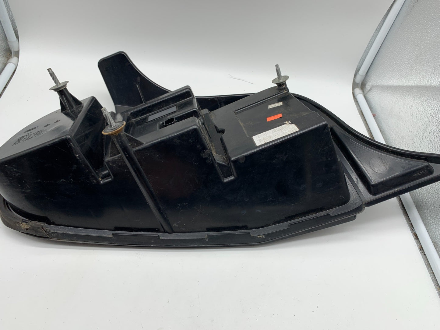 2013-2014 Ford Mustang Passenger Side Tail Light Taillight OEM B02B27013