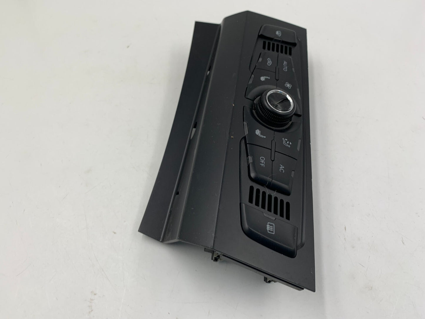 2009-2012 Audi A4 AC Heater Climate Control Unit OEM C01B37044