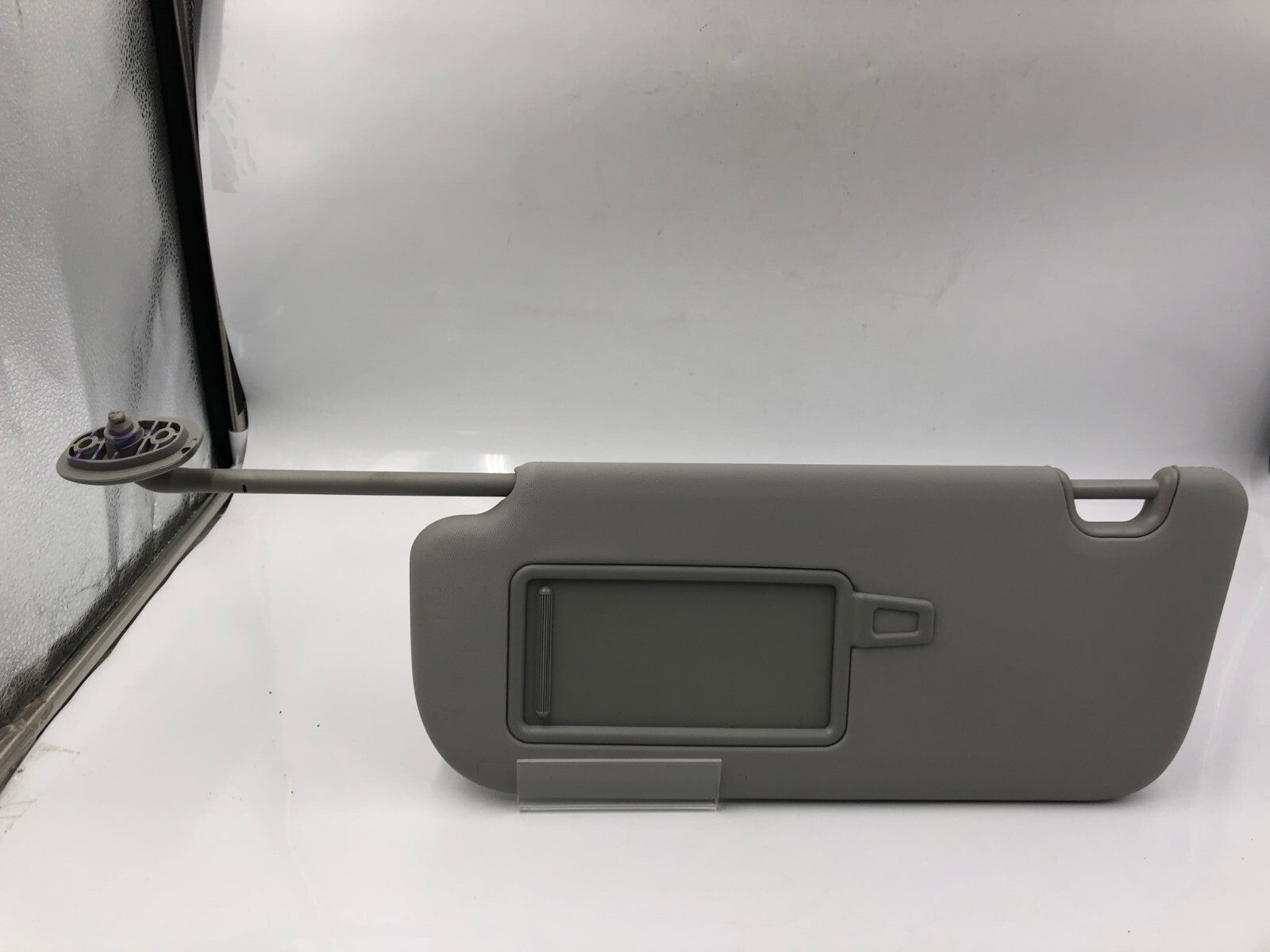 2014-2019 Kia Soul Driver Sun Visor Gray Illuminated OEM E02B22057