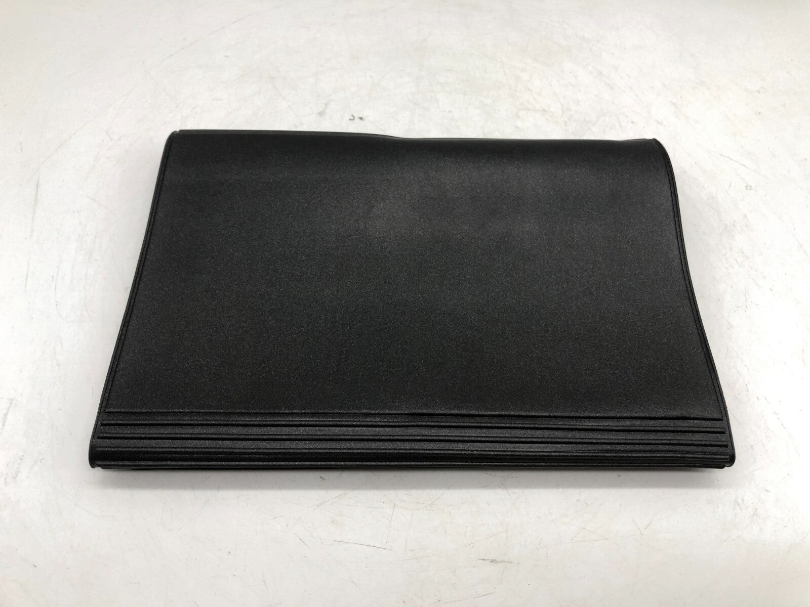 Chrysler Owners Manual Case Only OEM E03B09060