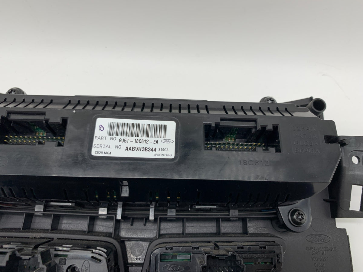 2017 Ford Escape AC Heater Climate Control Unit OEM B04B05006