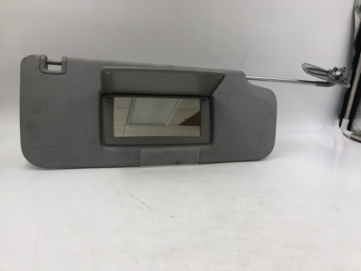 2014-2019 Chevrolet Silverado 1500 Passenger Sun Visor OEM A01B10024