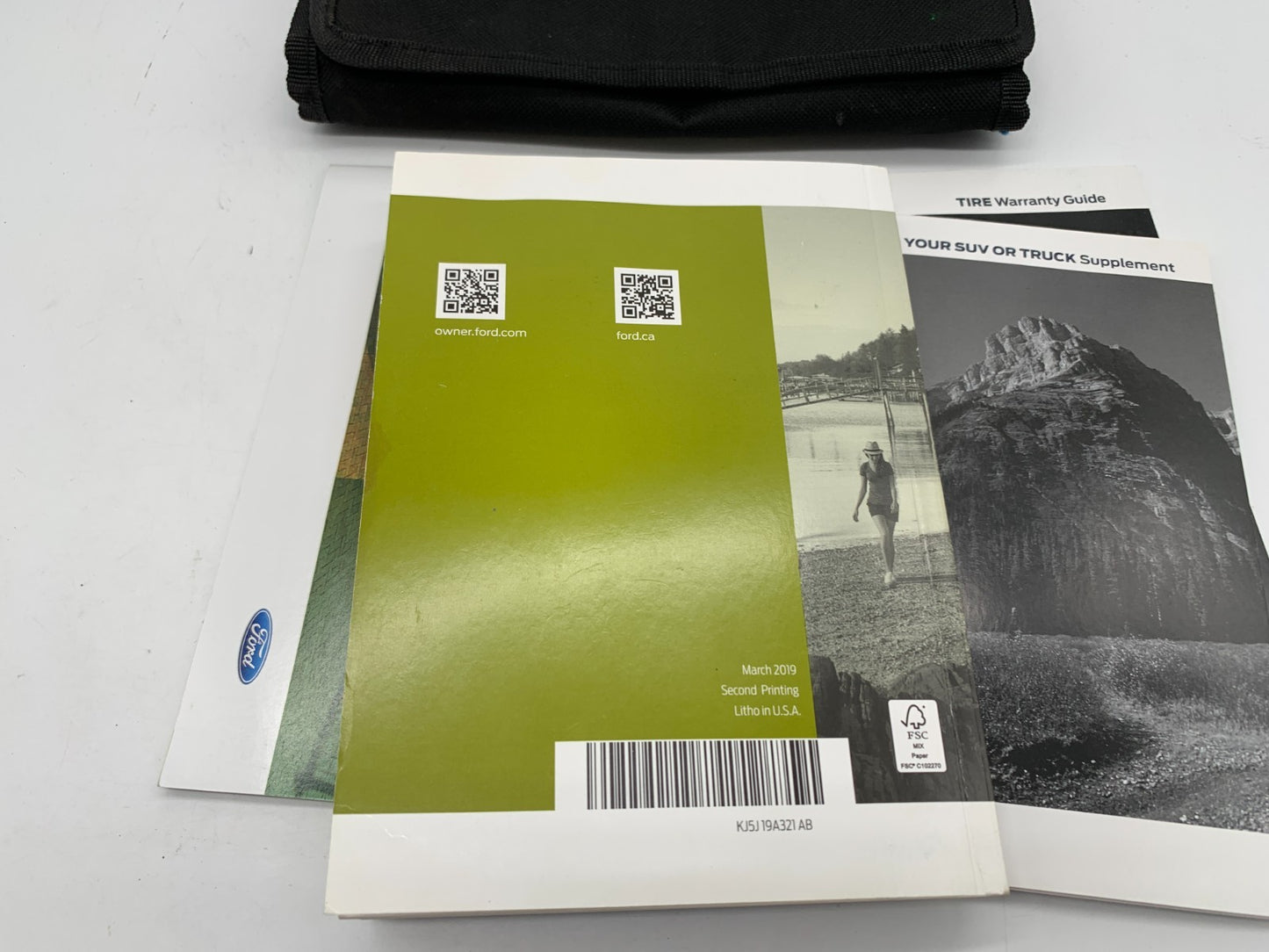 2019 Ford Escape Owners Manual Set with Case OEM C02B14053