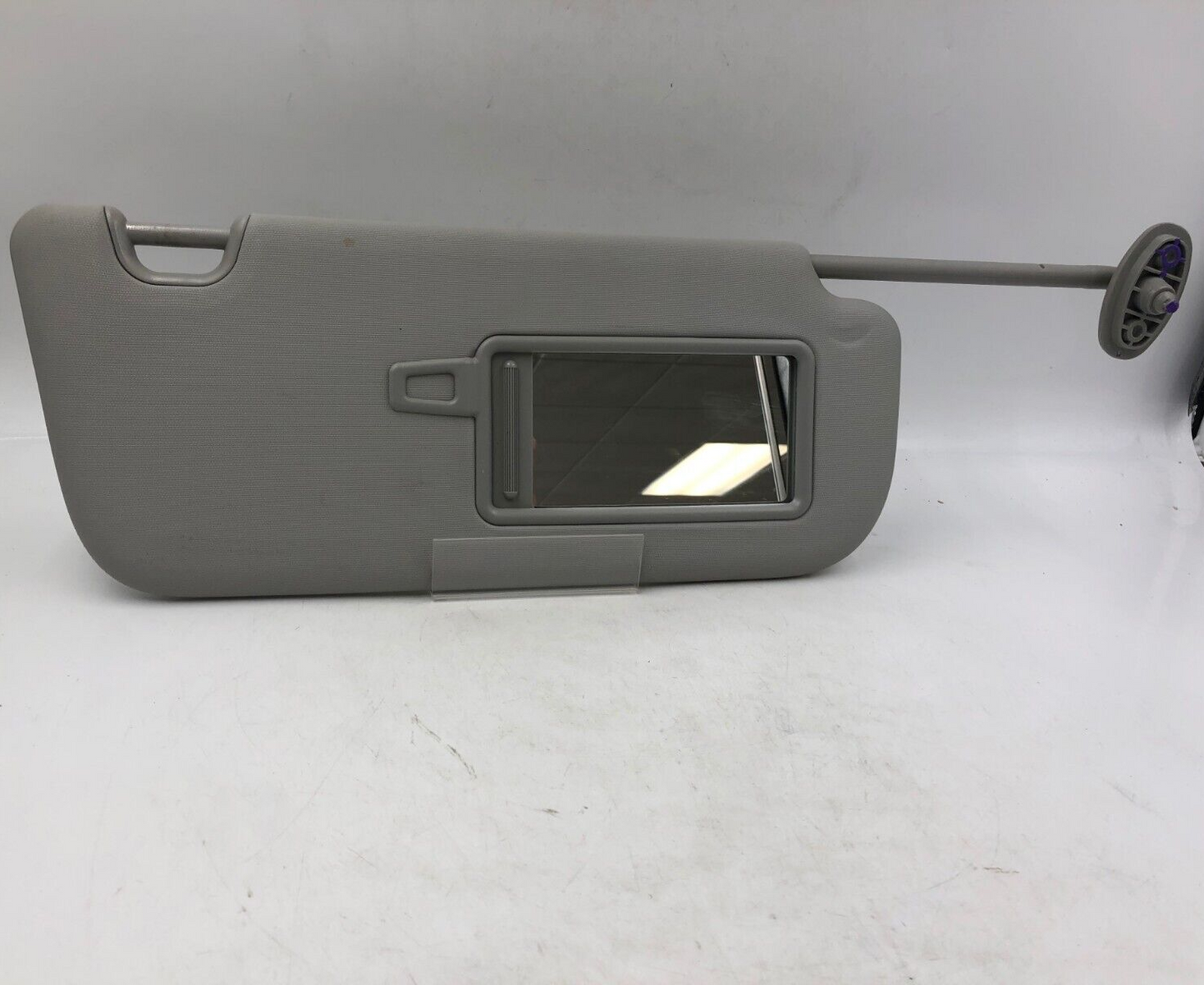 2014-2019 Kia Soul Passenger Sun Visor Gray Illuminated OEM A04B09072