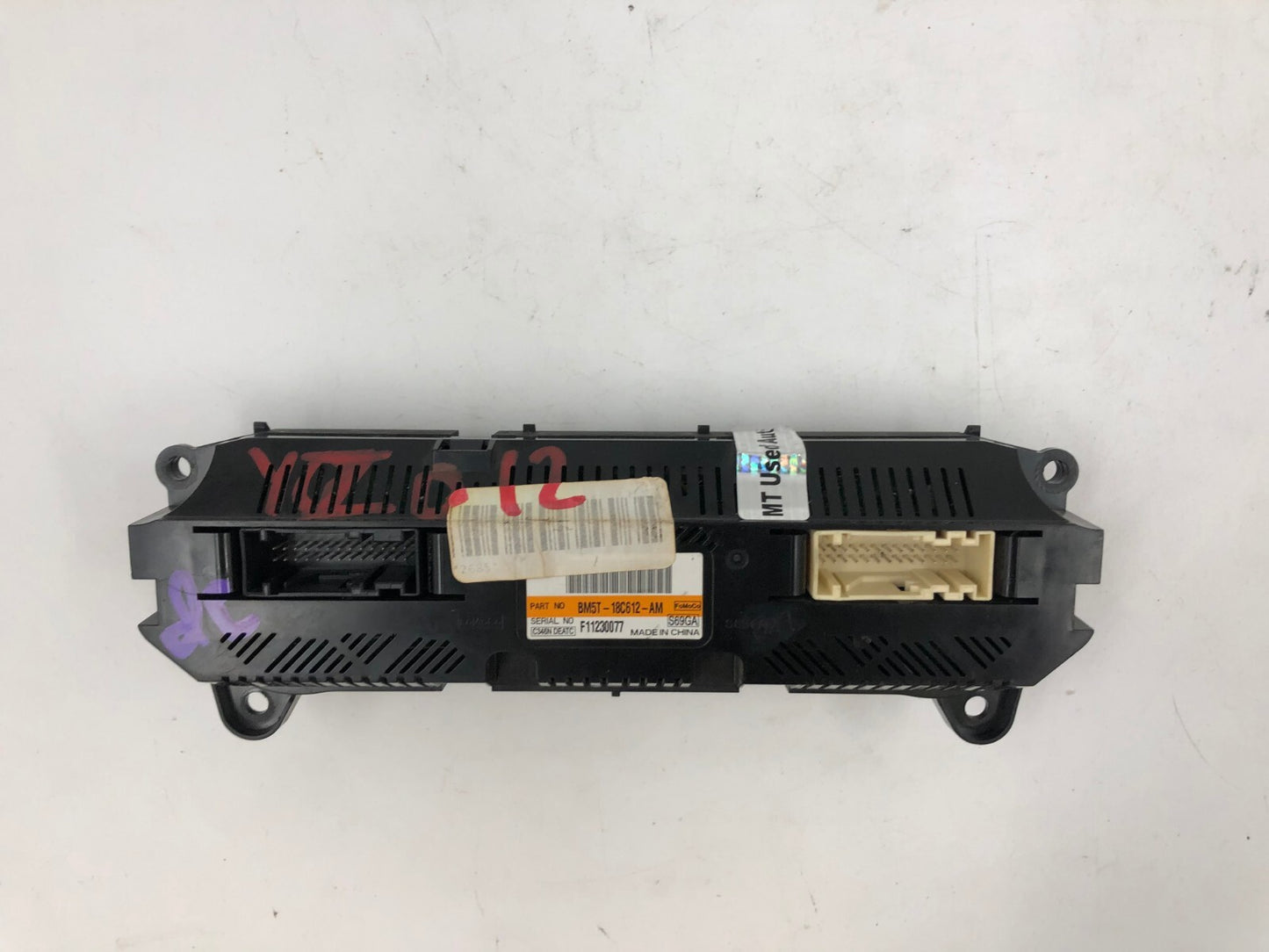 2013-2014 Ford Focus AC Heater Climate Control Unit OEM B02B09047