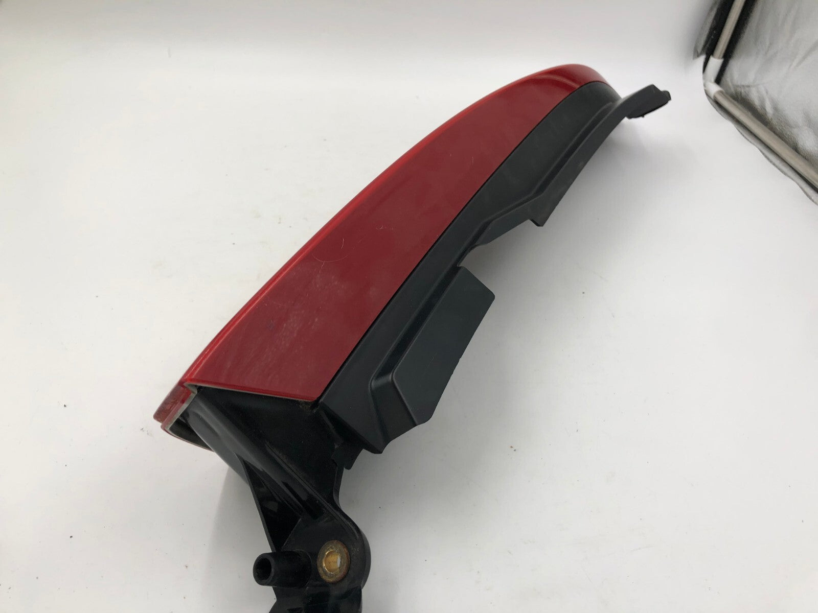 2003-2006 Volvo XC90 Driver Side Upper Tail Light Taillight OEM D03B05025