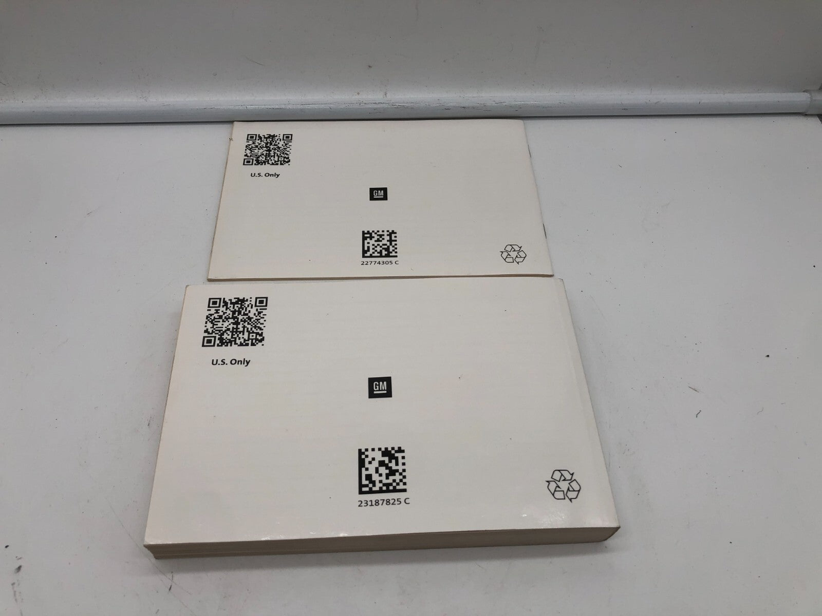 2014 Chevrolet Silverado Owners Manual Set OEM A04B54045