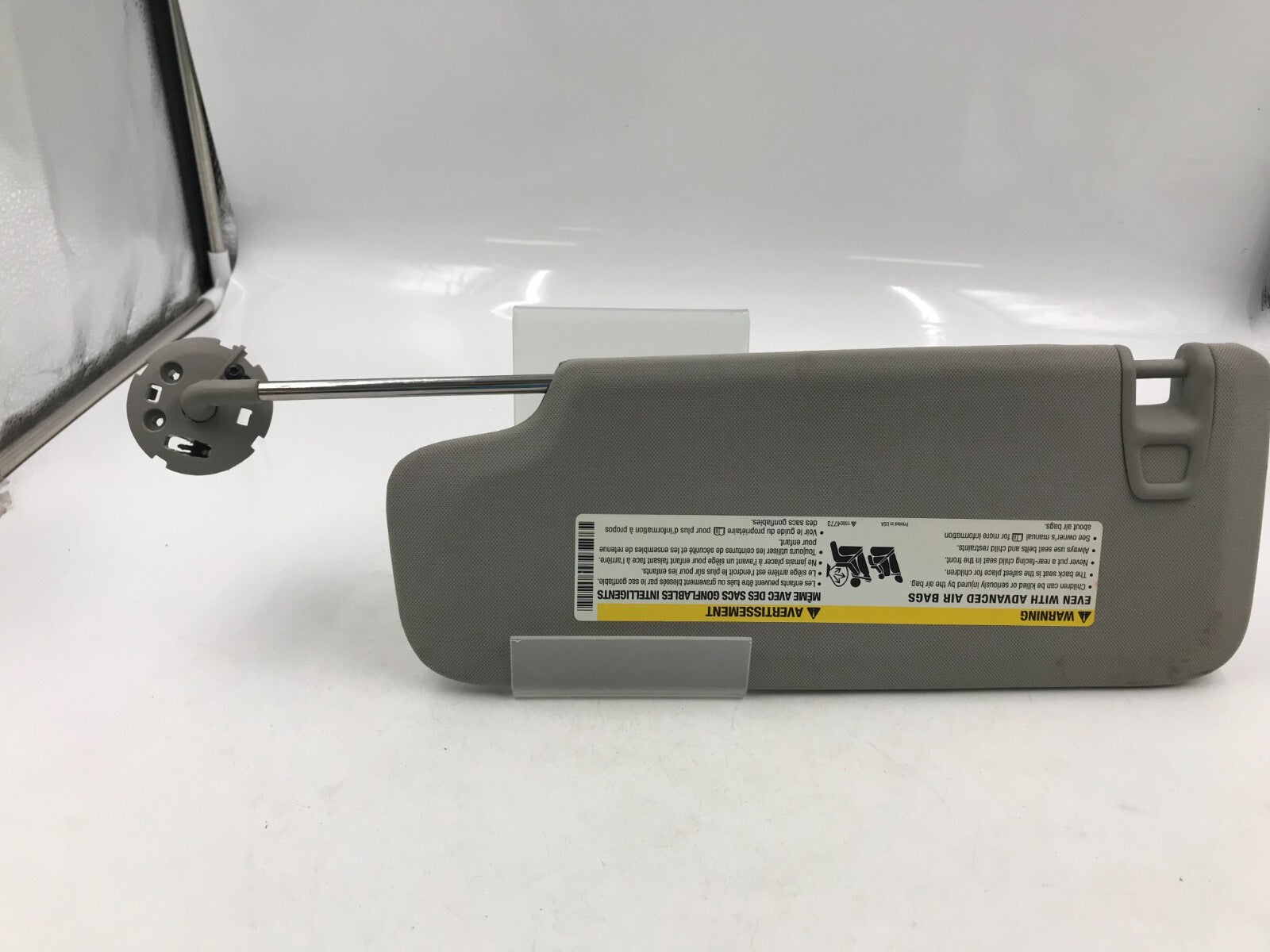 2004-2012 Chevrolet Malibu Passenger Sun Visor Gray OEM E01B30082