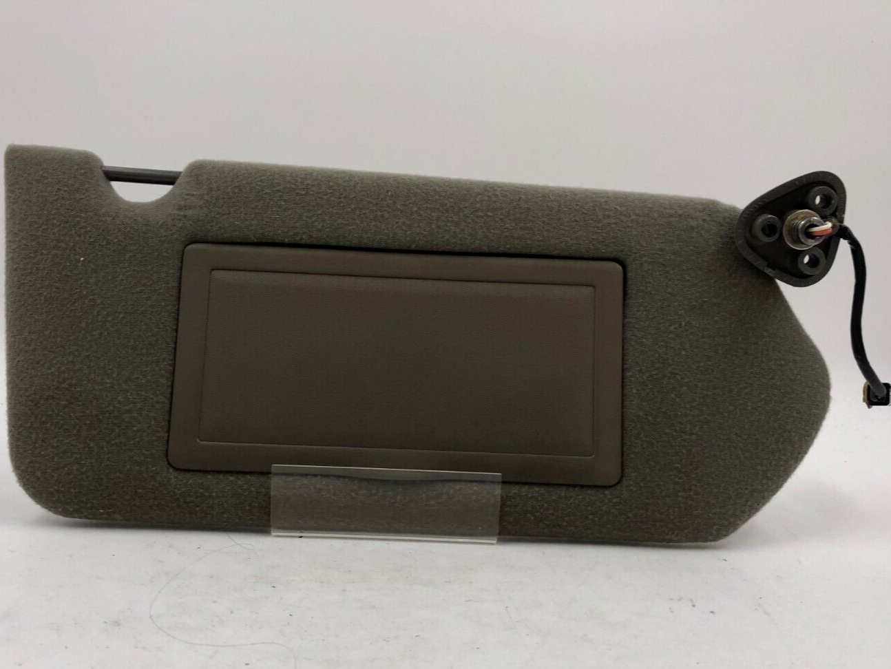 2000-2005 Chevrolet Impala Passenger Sun Visor Gray Illuminated OEM E01B18034