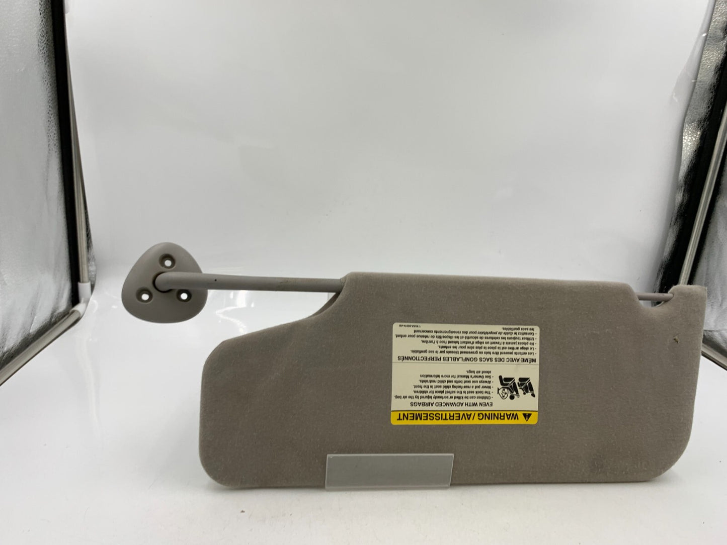 2004 Ford Taurus Passenger Sun Visor Gray OEM B01B67003