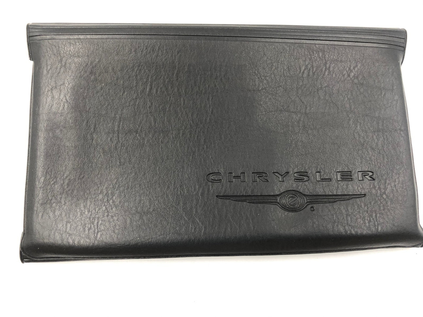 2005 Chrysler Pacifica Owners Manual with Case OEM C01B32028