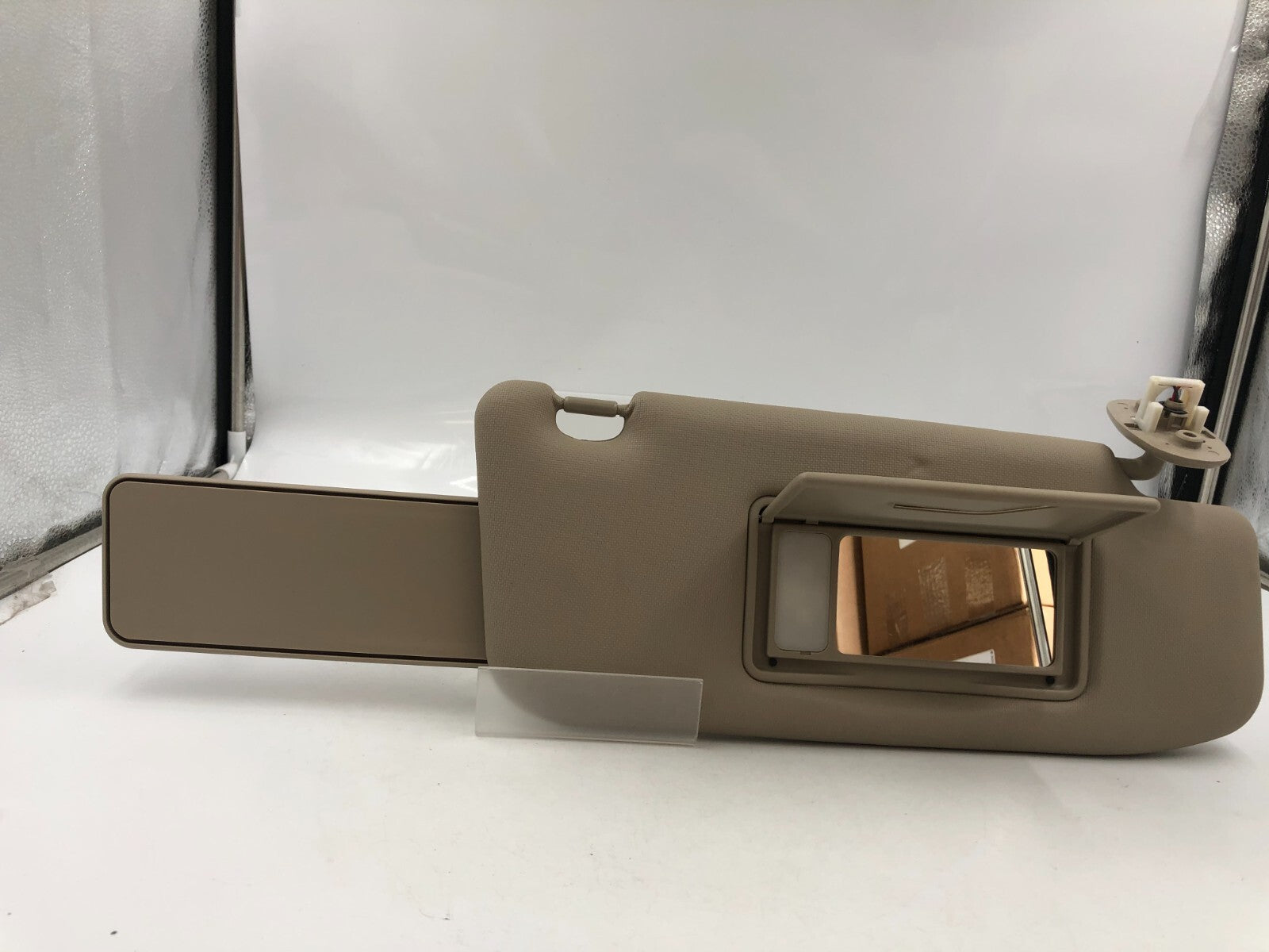 2010-2013 Suzuki Kizashi Passenger Sun Visor Sand Illuminated OEM A01B53045