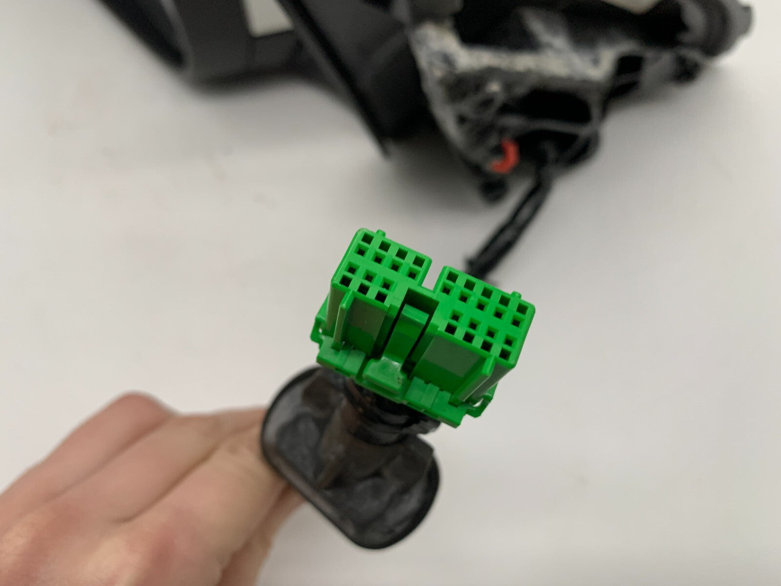 2011-2018 Volvo S60 Driver Side View Power Door Mirror White OEM E03B19002