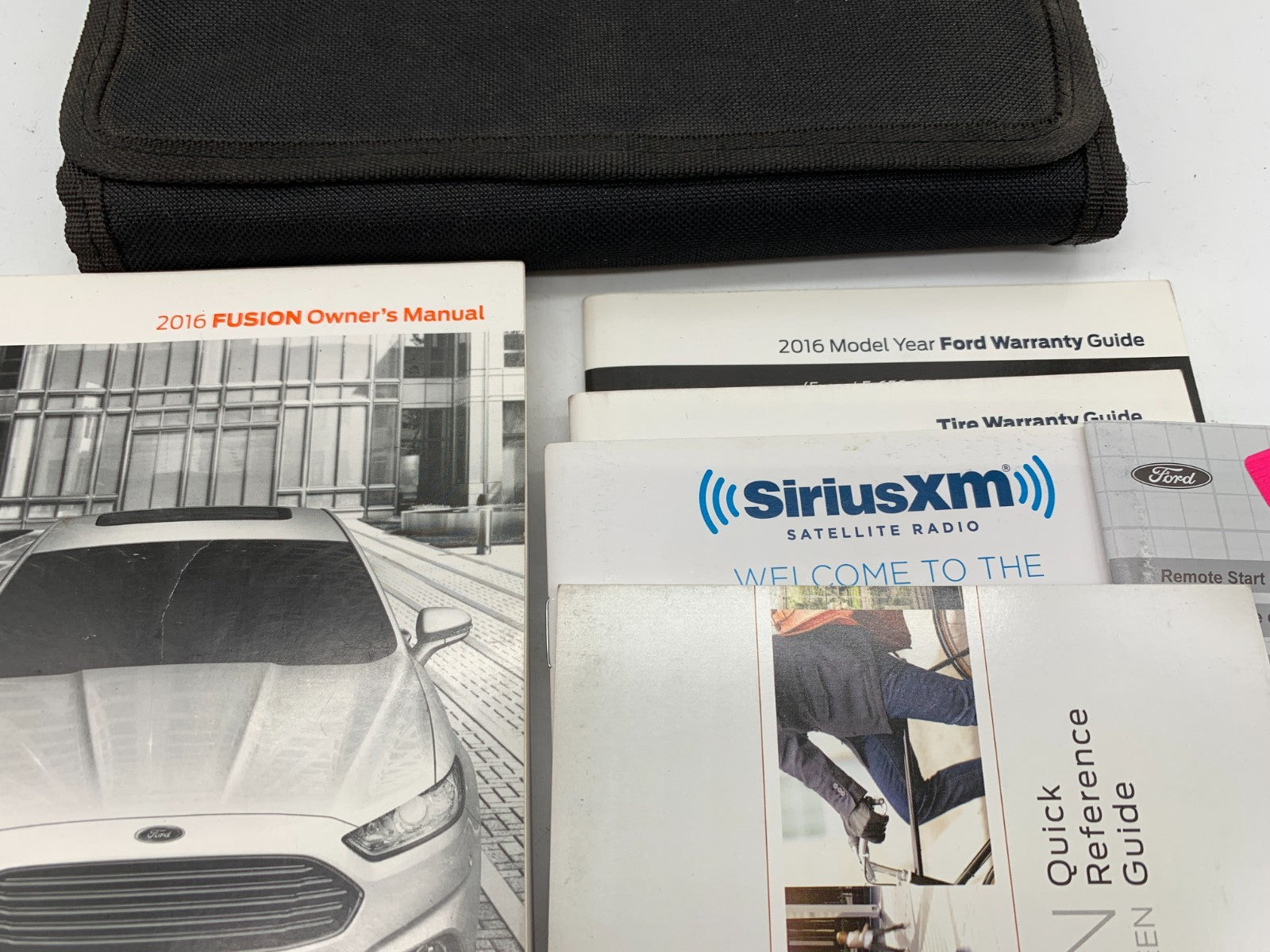 2016 Ford Fusion Owners Manual Set with Case OEM D01B37014