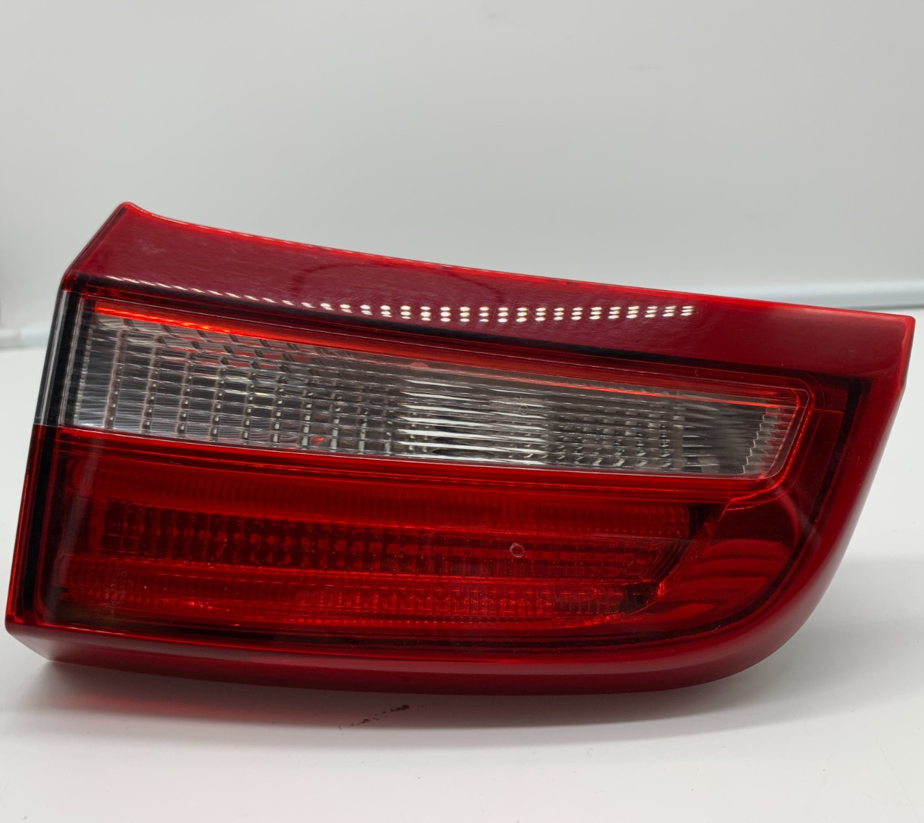 2014-2018 Volvo S60 Passenger Side Lid Mounted Tail Light Taillight C03B48006