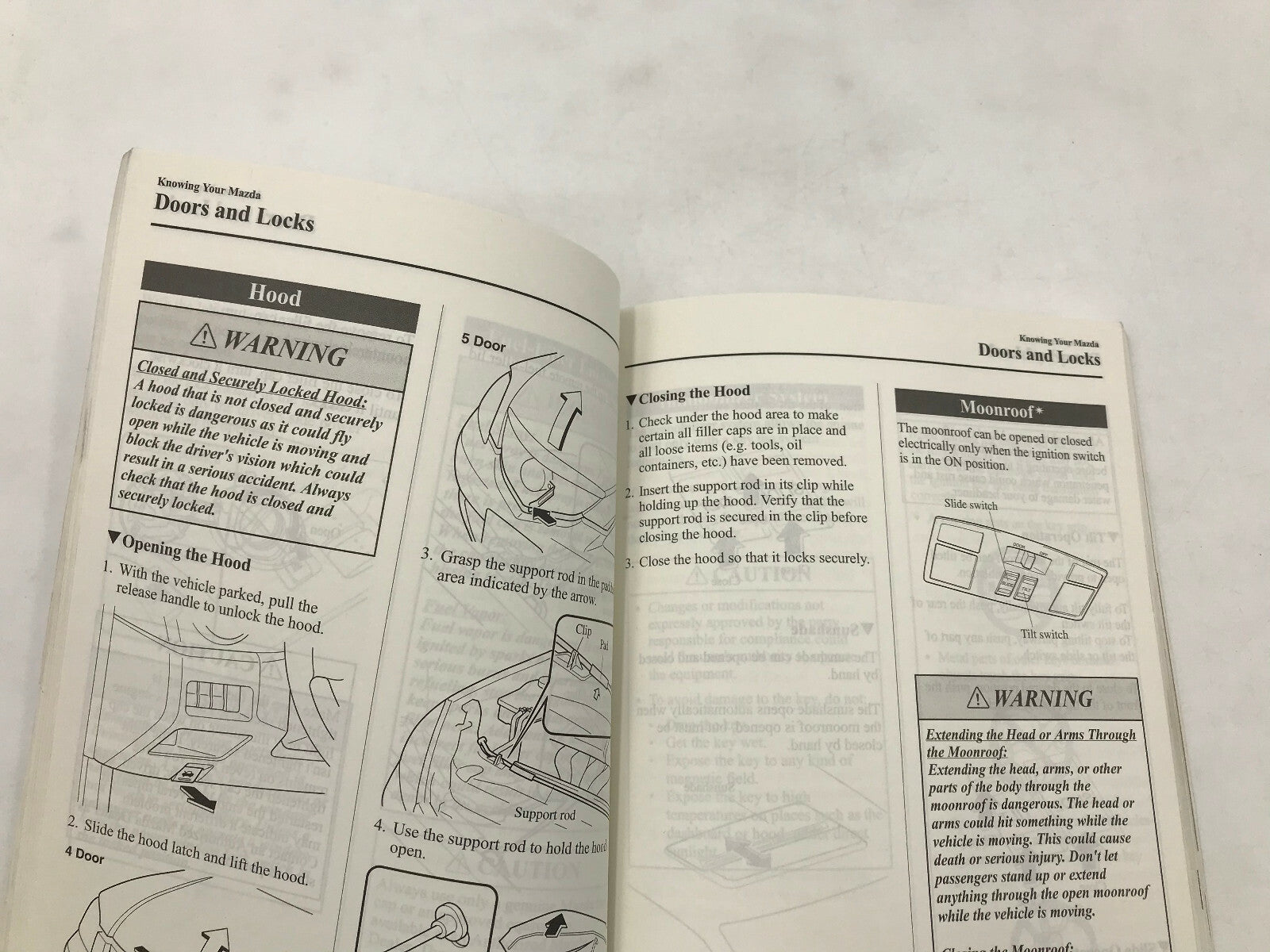 2005 Mazda 3 Owners Manual Set with Case OEM B01B48041