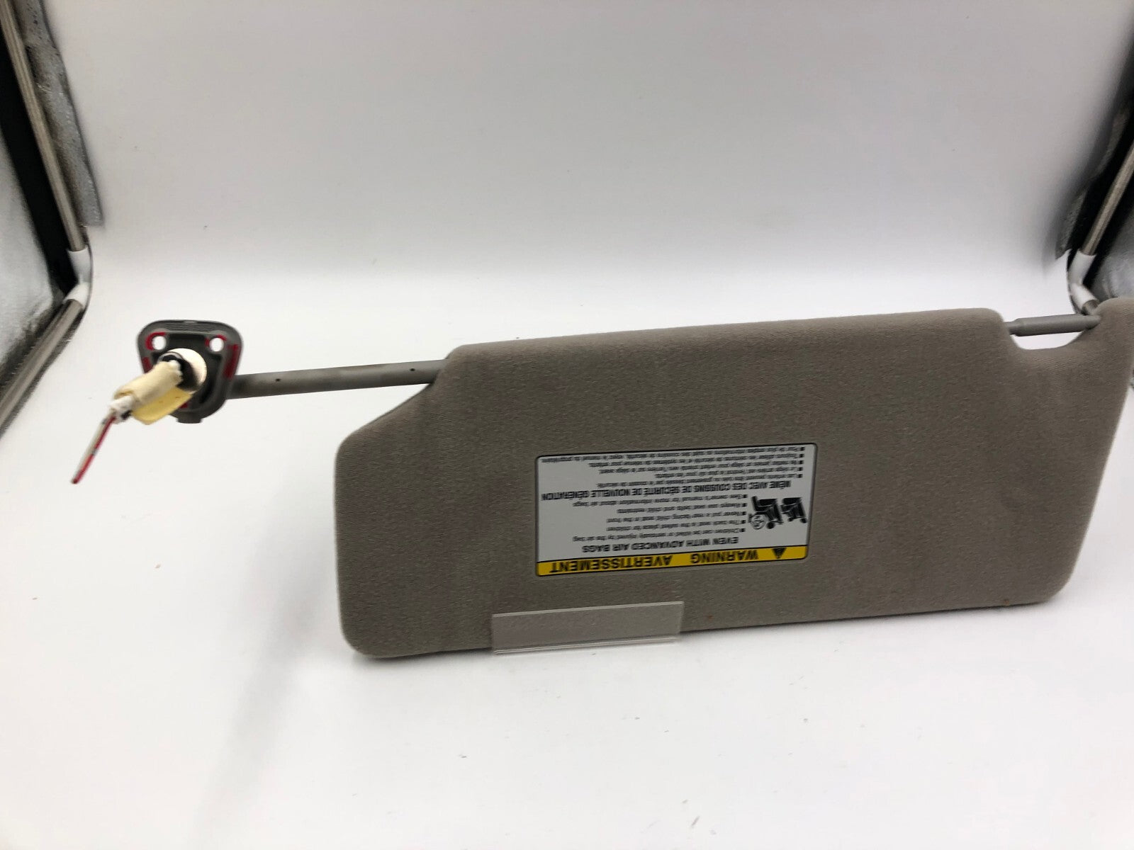 2005-2012 Toyota Avalon Passenger Sun Visor Gray Illuminated OEM C01B52024