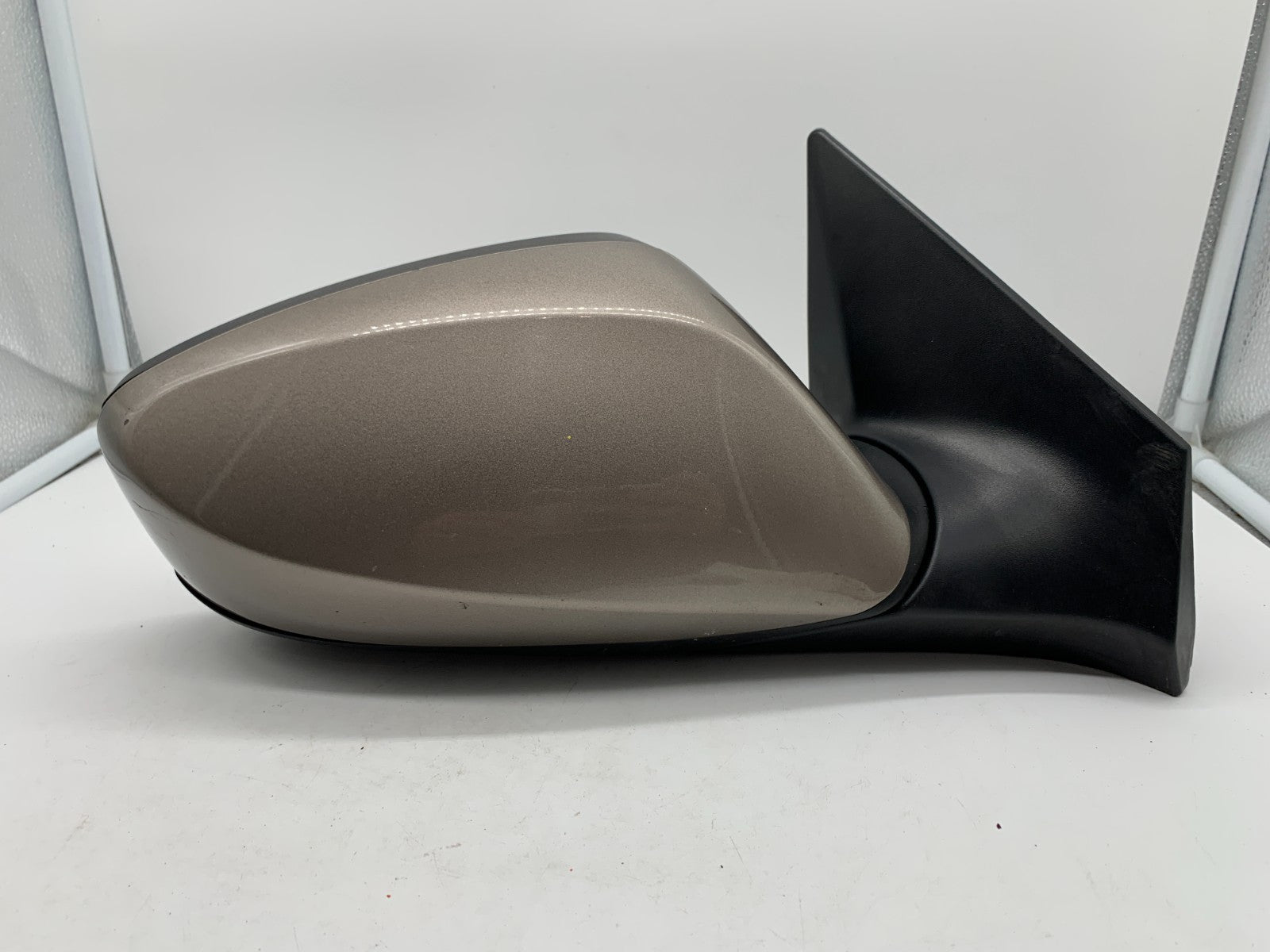 2015-2016 Hyundai Elantra Sedan Passenger View Power Door Mirror OEM Brown