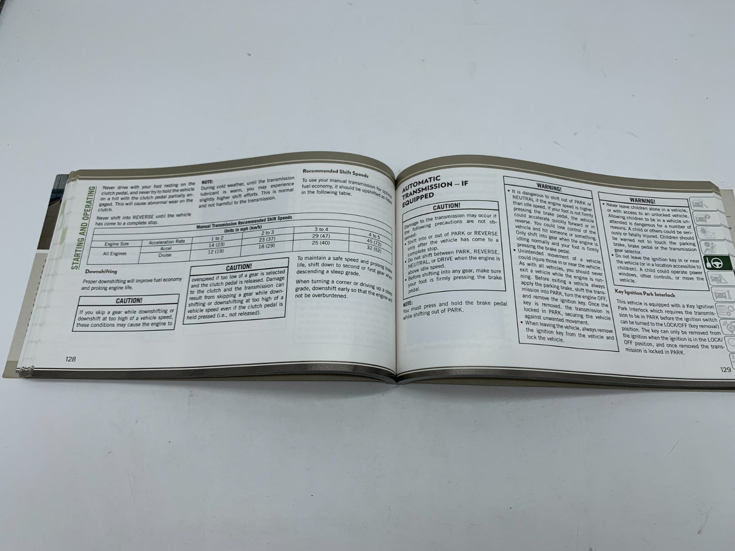 2017 Jeep Patriot Owners Manual OEM