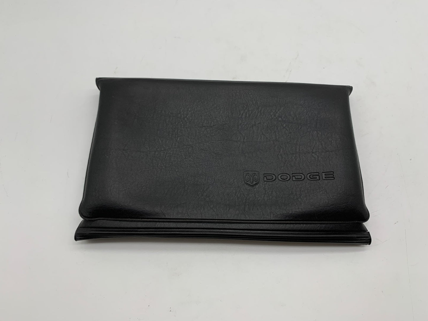 2005 Dodge Durango Owners Manual with Case OEM R01B17017