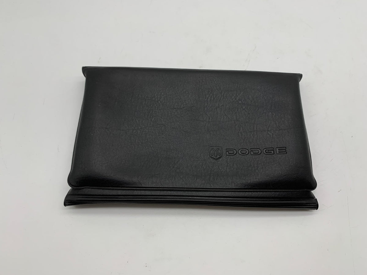 2005 Dodge Durango Owners Manual with Case OEM R01B17017