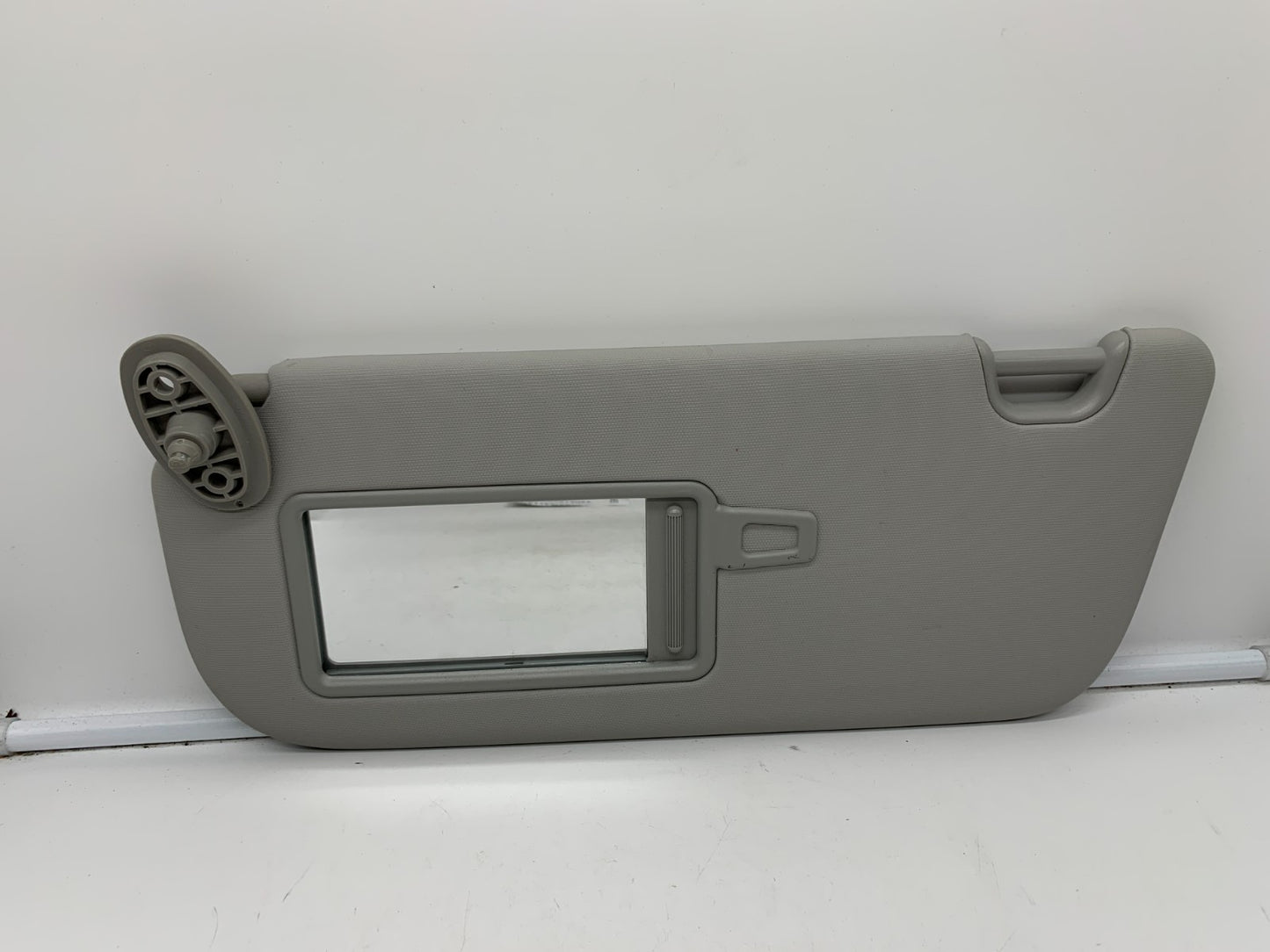 2014-2019 Kia Soul Driver Sun Visor Gray Illumination OEM C02B14057