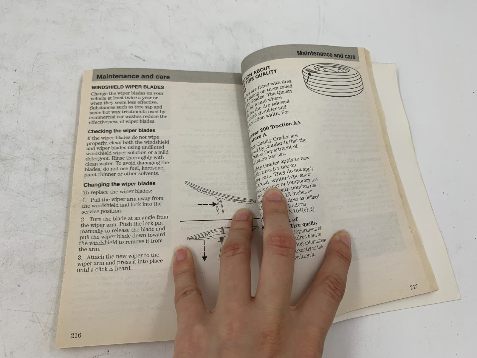 2001 Ford Focus Owners Manual OEM A04B27031