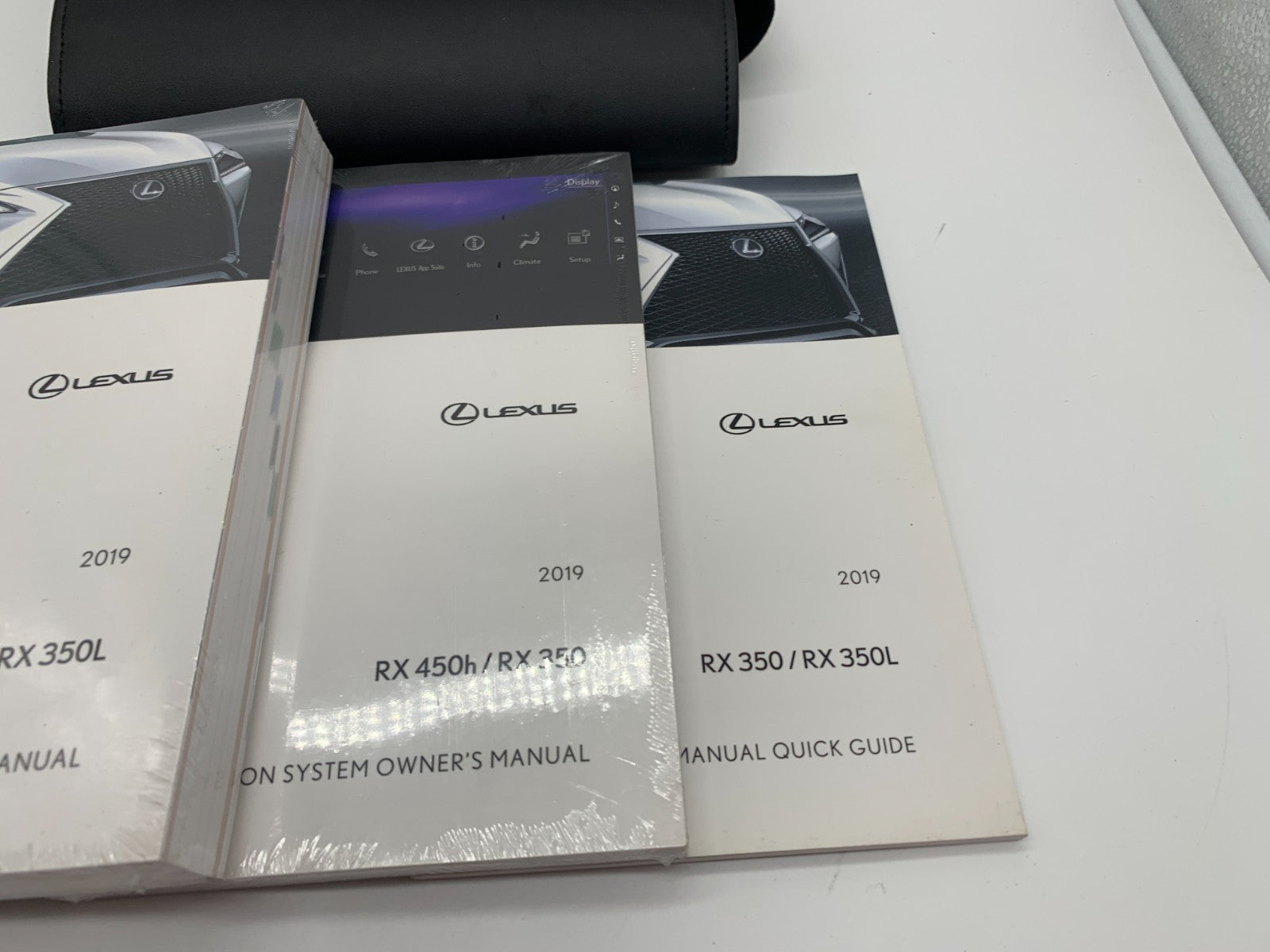 2019 Lexus RX350 RX350L Owners Manual Set with Case OEM D01B41076