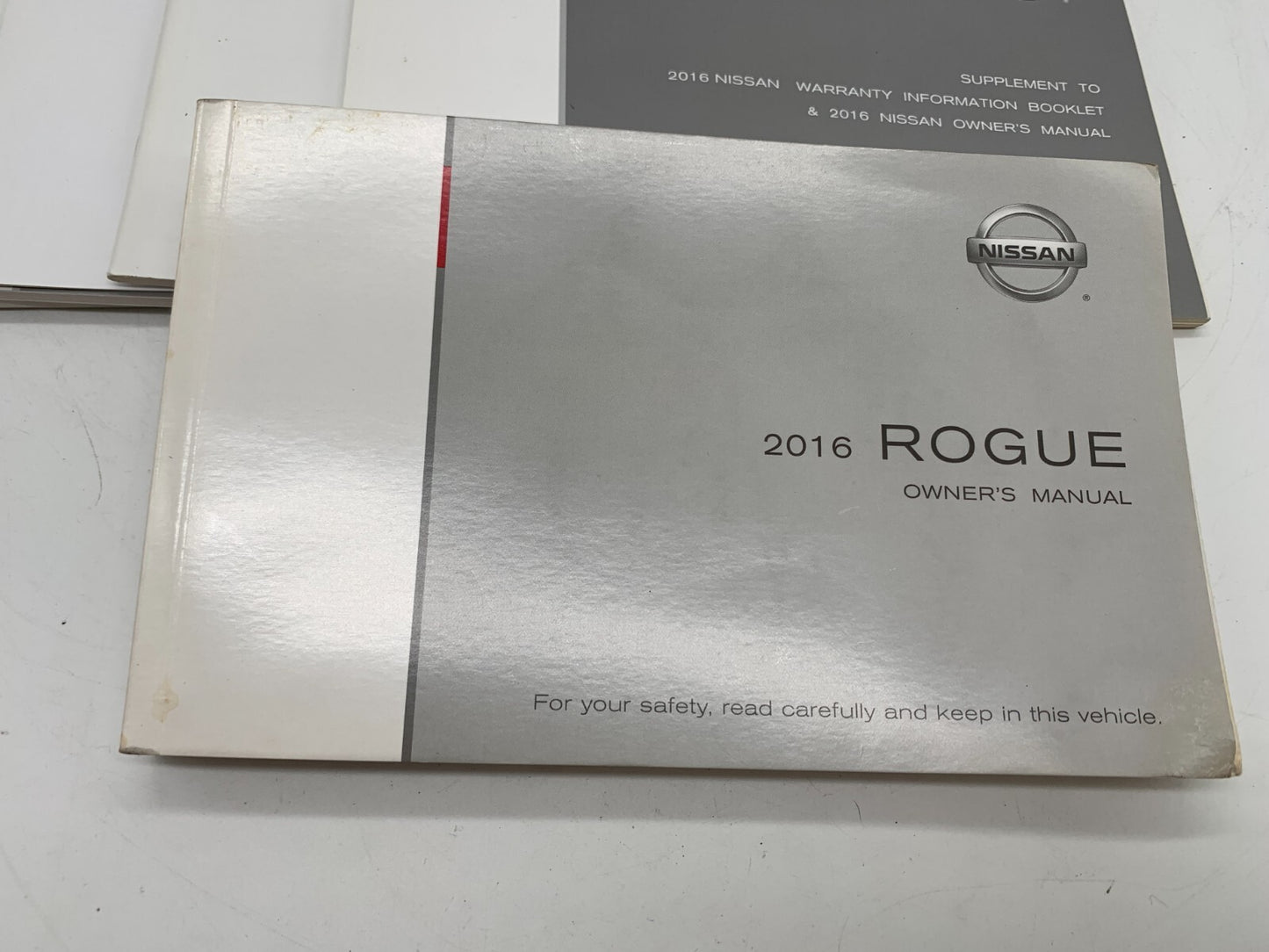 2016 Nissan Rogue Owners Manual Set with Case OEM B01B54038
