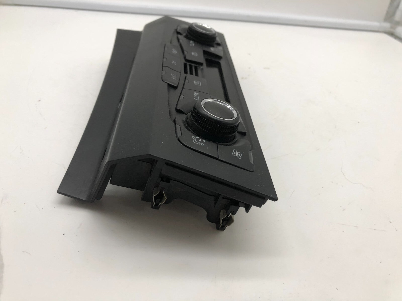2010-2012 Audi S4 AC Heater Climate Control Unit OEM B04B27006