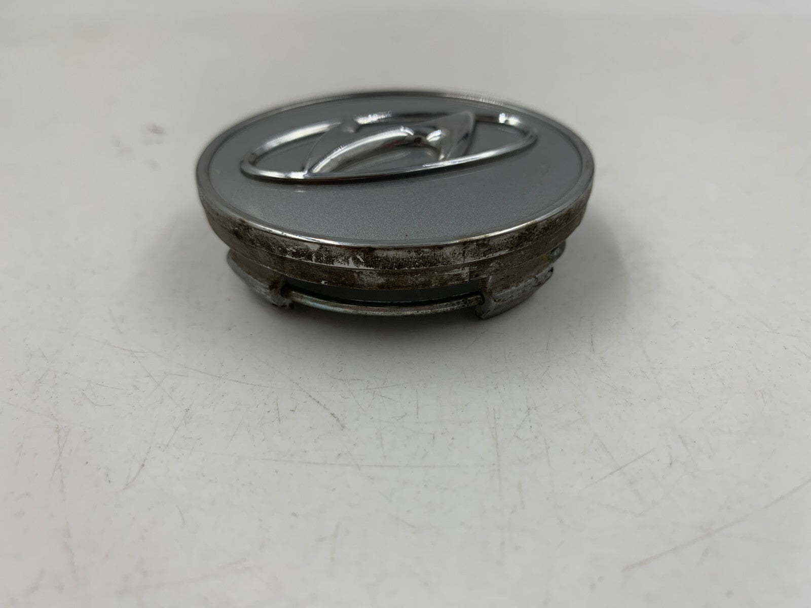 Hyundai Wheel Center Cap Gray 2-1/4 inch OEM D01B14040