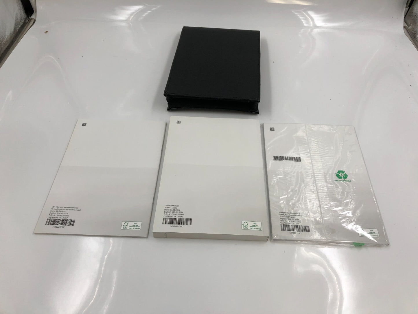 2017 Volkswagen Jetta GLI Owners Manual Set with Case OEM B03B52083