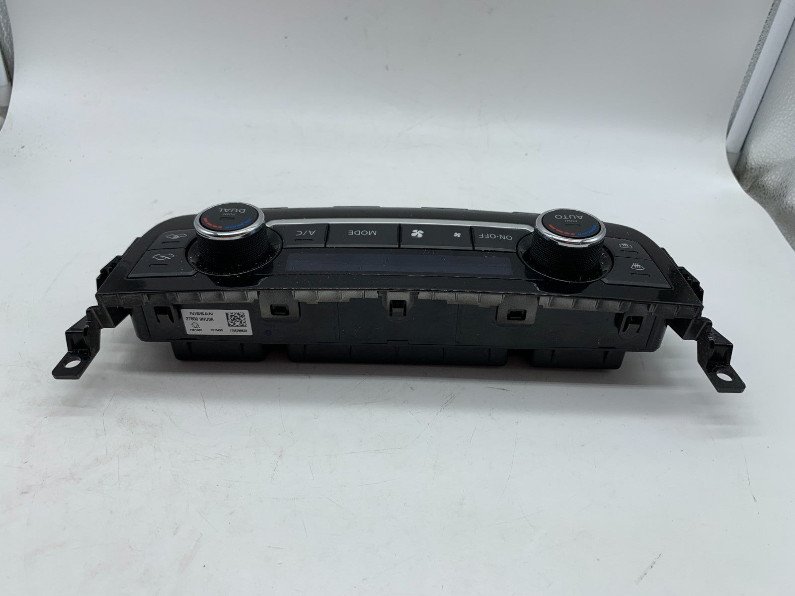 2016-2018 Nissan Altima Climate Control AC Heater OEM B03B35001
