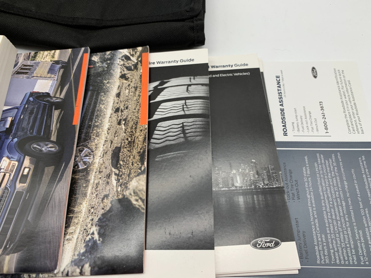 2018 Ford F-150 F150 Owners Manual Set with Case OEM B04B35017