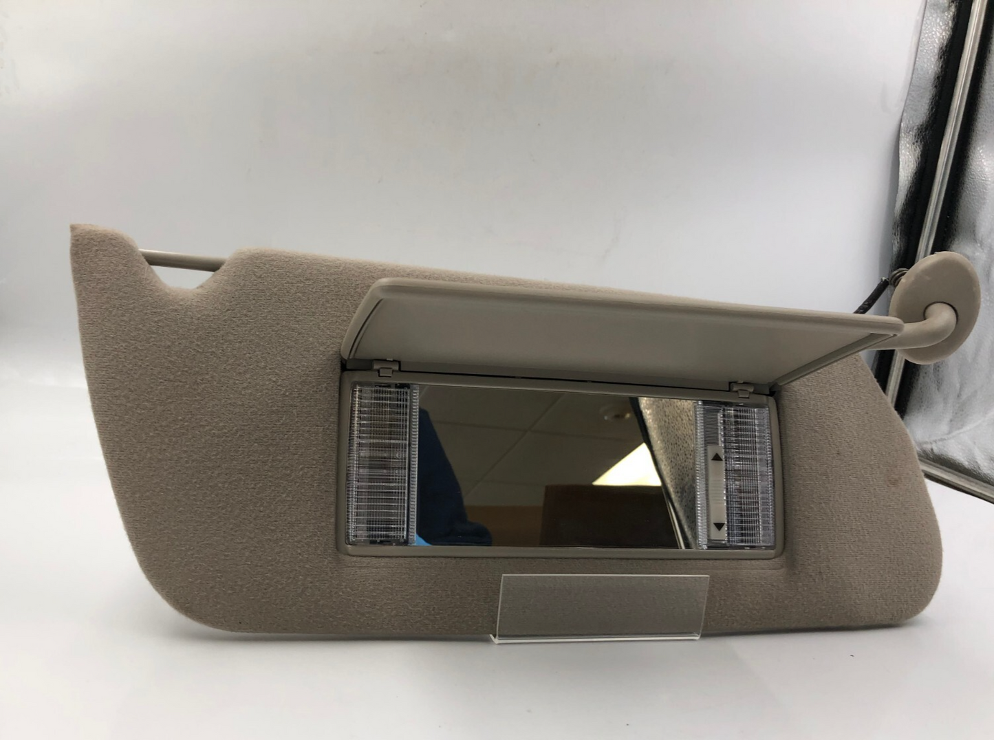1994-1999 Cadillac DeVille Passenger Sun Visor Illuminated Gray OEM B01B54004