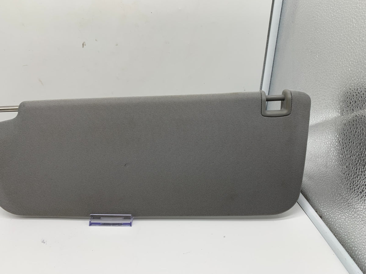 2014-2019 GMC Sierra 1500 Driver Sun Visor without Illumination Gray C01B56011