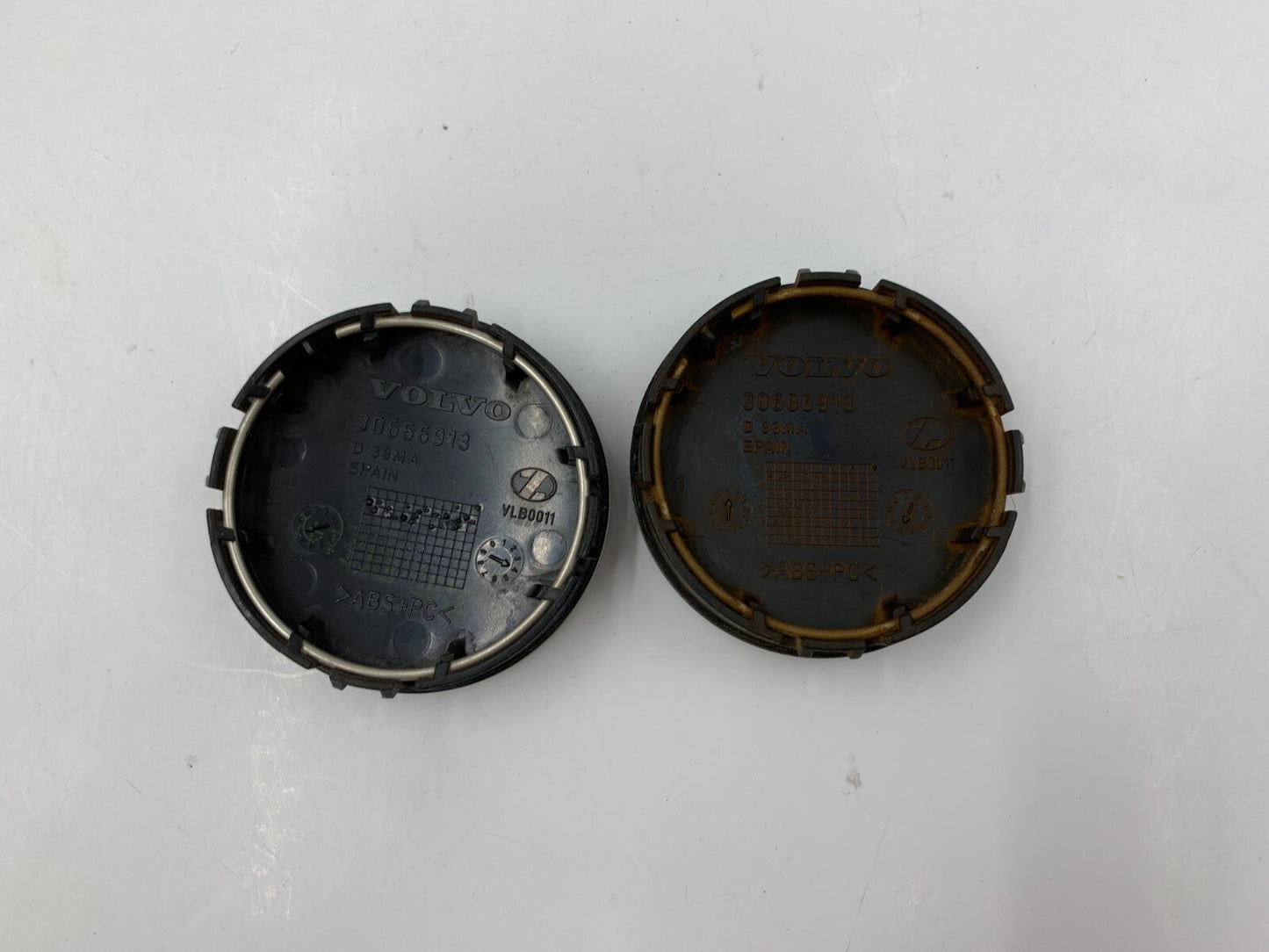 Volvo Rim Wheel Center Cap Set Black OEM C04B26074