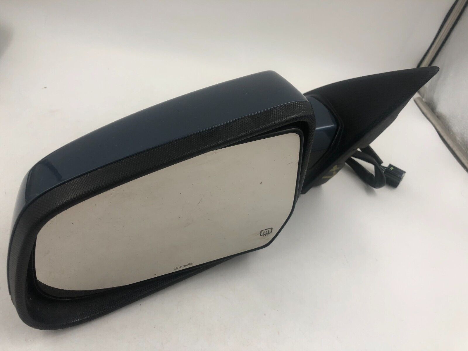 2010-2011 Chevrolet Equinox Driver Side View Power Door Mirror Blue E03B64001