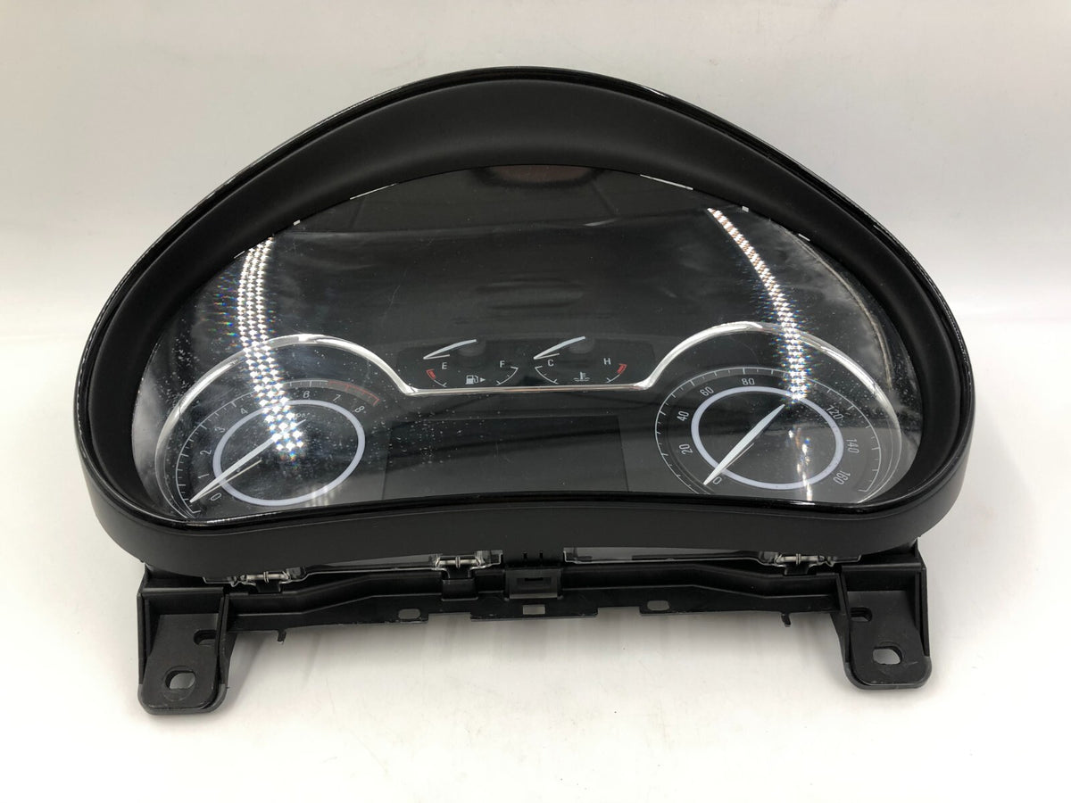 2015 Buick Regal Speedometer Instrument Cluster 91,011 Miles OEM A04B22004