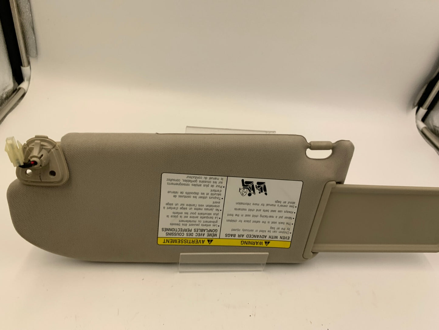 2007-2008 Infiniti G35 Passenger Sun Visor Gray Illuminated OEM C03B22026