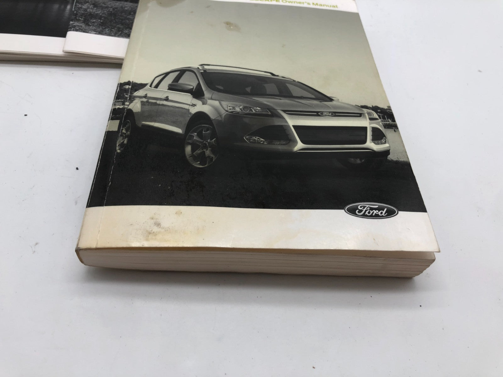 2014 Ford Escape Owners Manual Set with Case OEM B04B32087