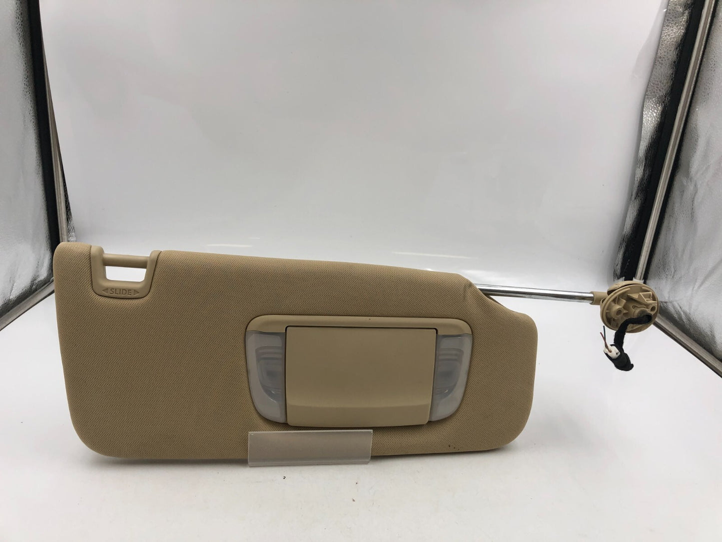 2013-2016 Toyota Avalon Passenger Sunvisor Sun Visor Beige Illuminated D03B21003