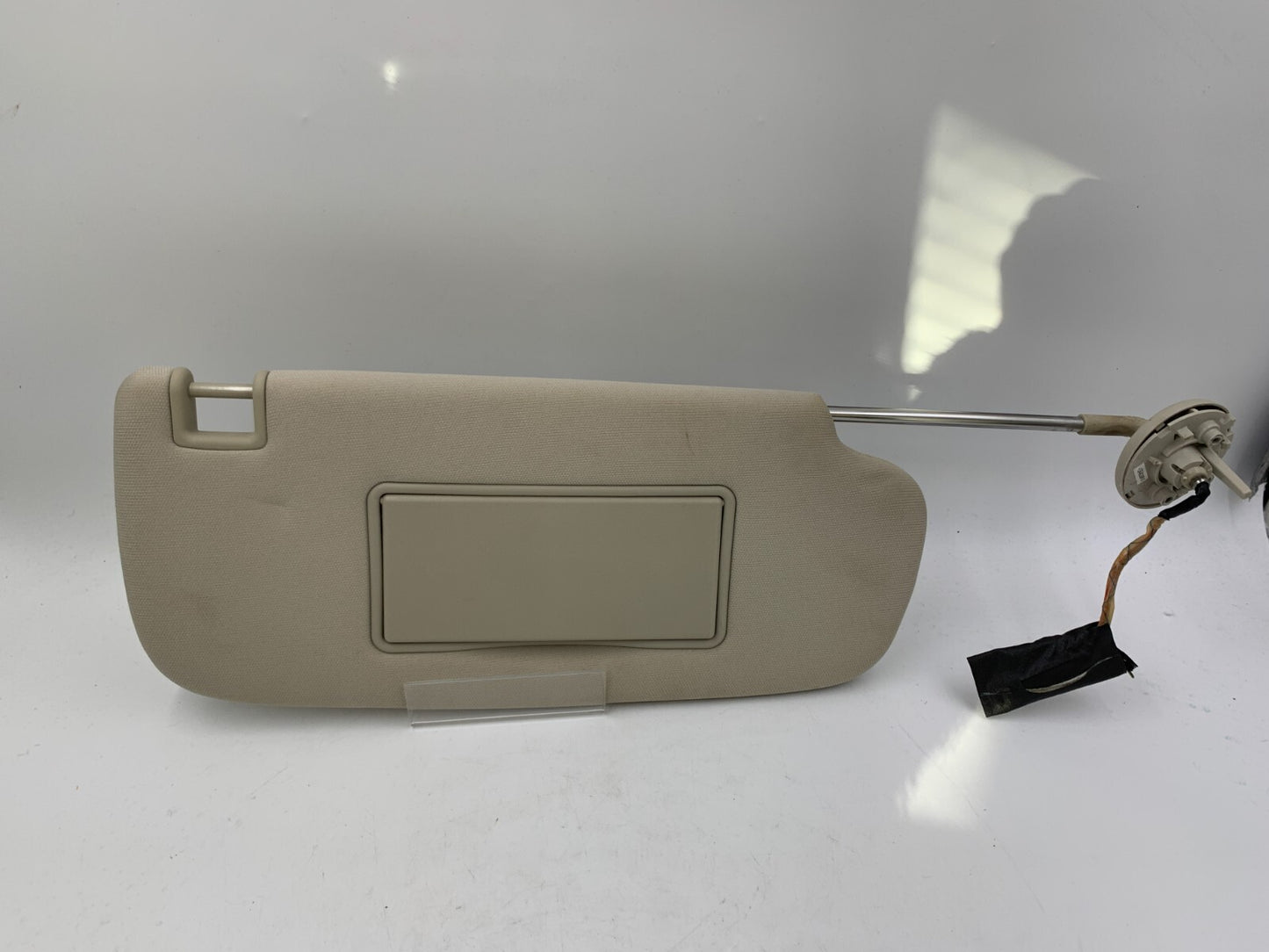 2011-2013 Jeep Grand Cherokee Passenger Sun Visor Gray Illuminated OEM C03B67012