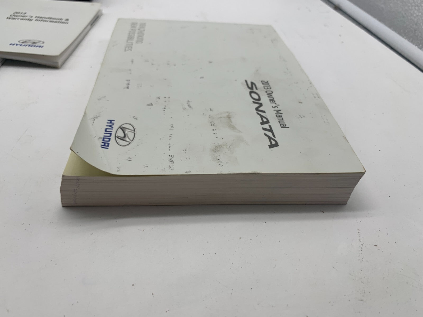 2013 Hyundai Sonata Owners Manual Set with Case OEM R01B23010