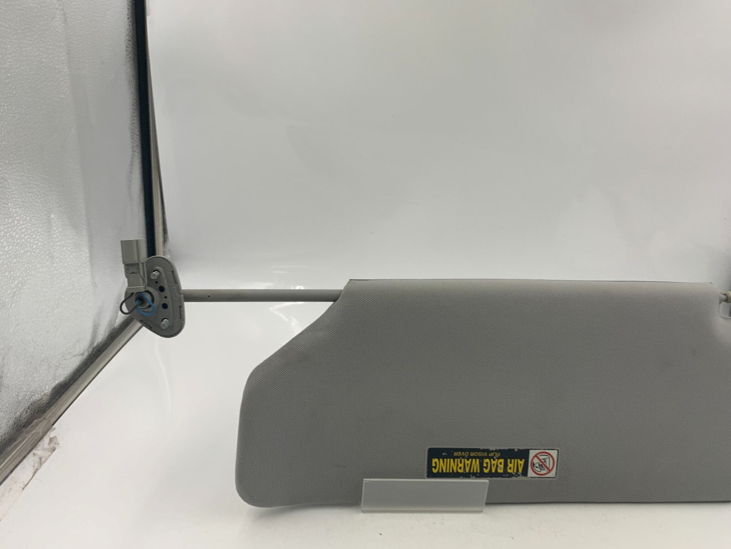 2005 Honda Odyssey Passenger Sun Visor Illuminated Gray OEM A02B53034